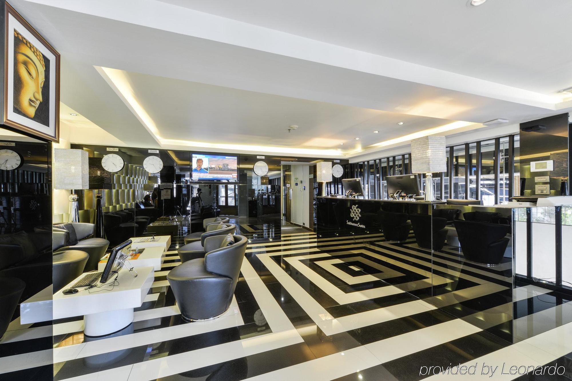 Sukhumvit Suites Hotel Bangkok Buitenkant foto