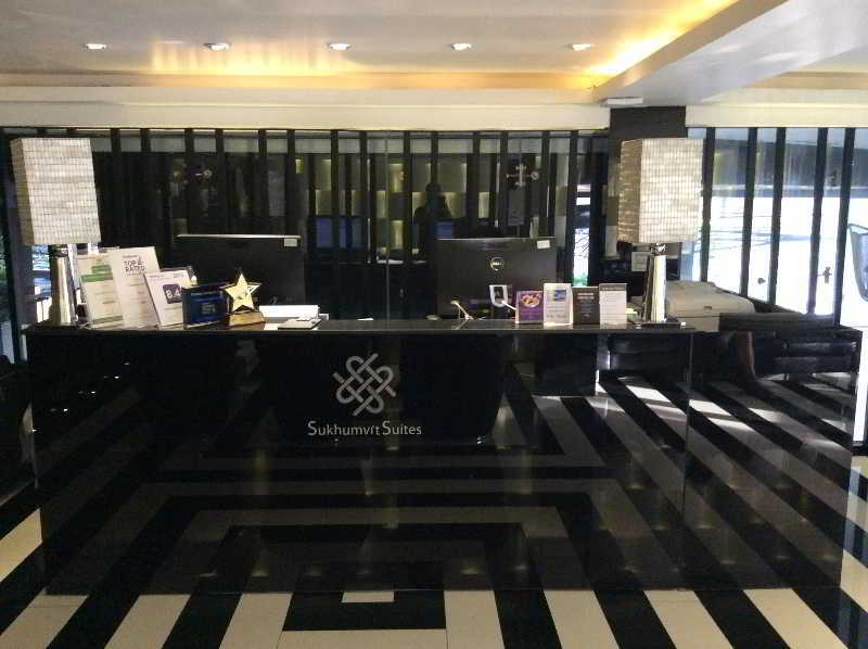 Sukhumvit Suites Hotel Bangkok Buitenkant foto