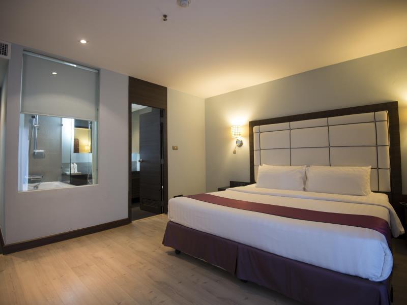 Sukhumvit Suites Hotel Bangkok Buitenkant foto
